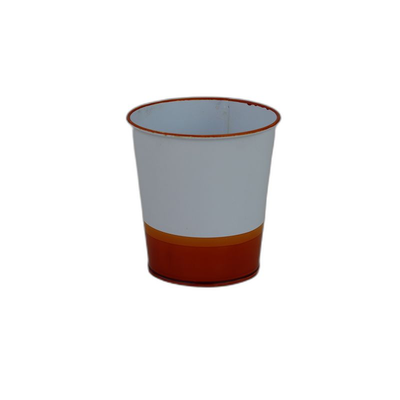 pot zinc blanc avec détail rouge