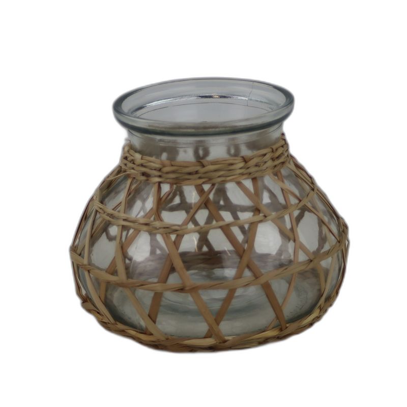 Wicker vase 